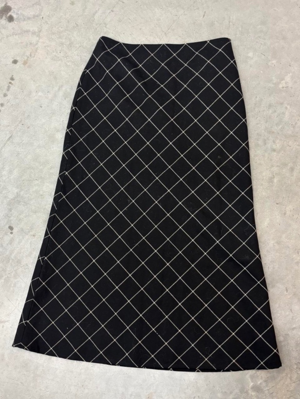 Vintage Jones New York Women's Black Plaid Skirt